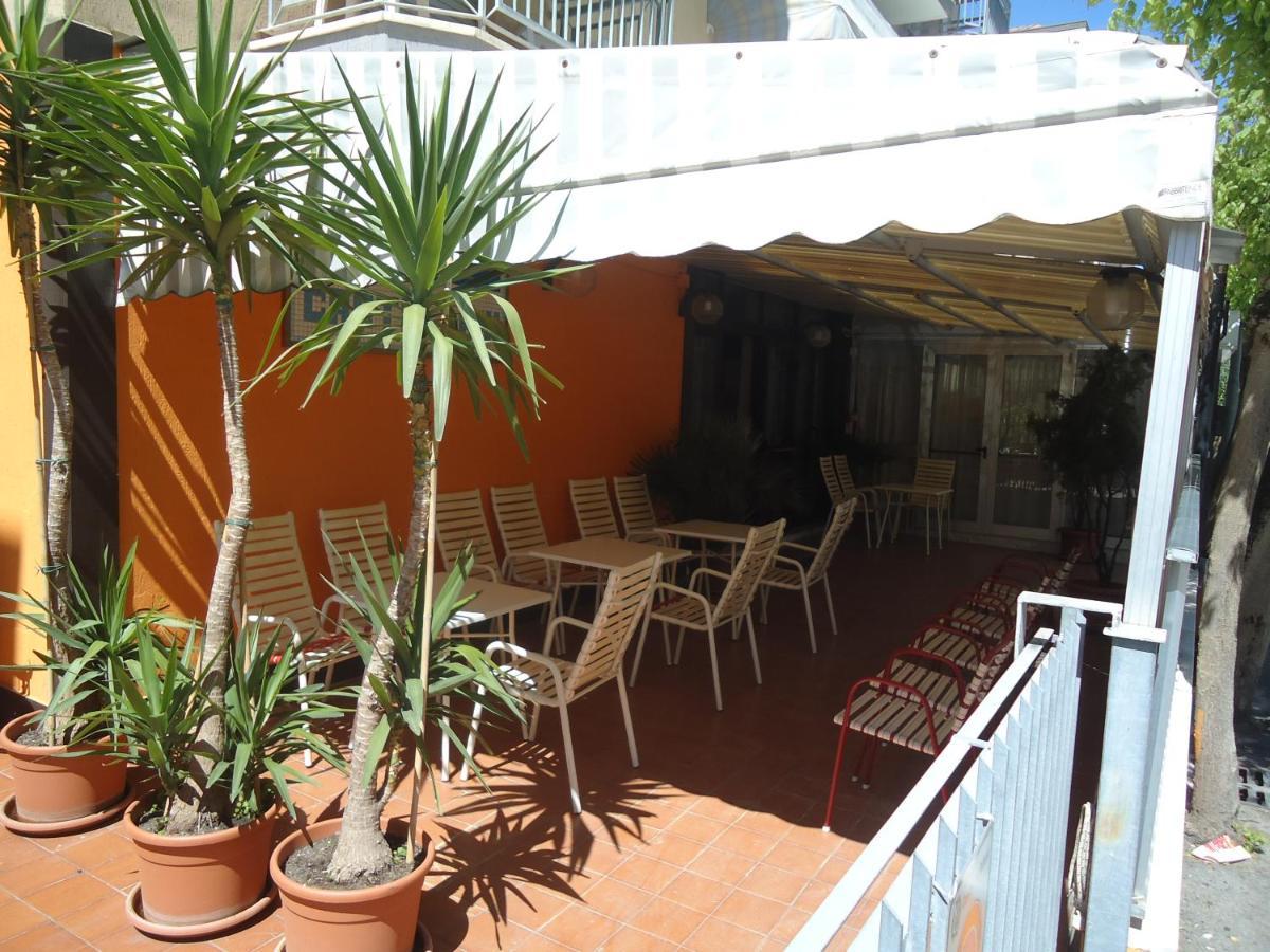 Hotel Castellani Rimini Exterior foto